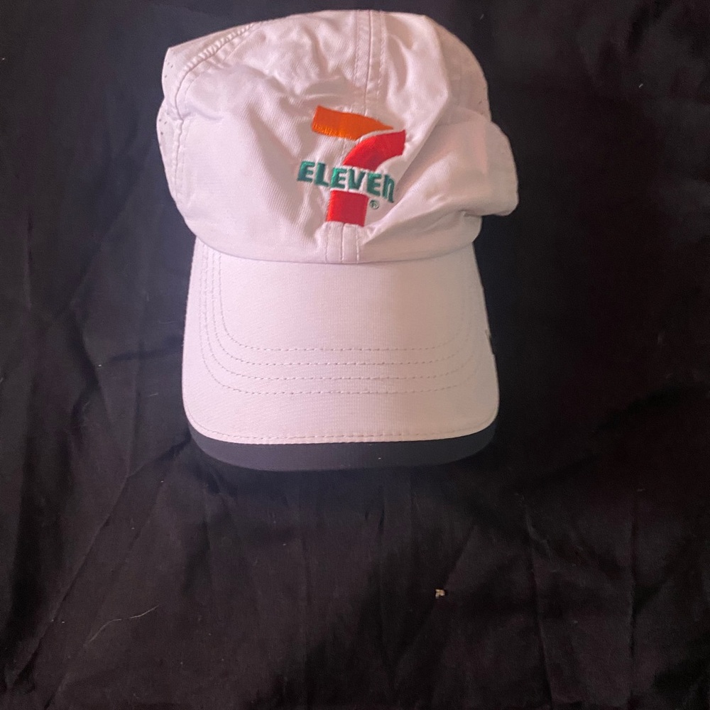 7-Eleven White Cap